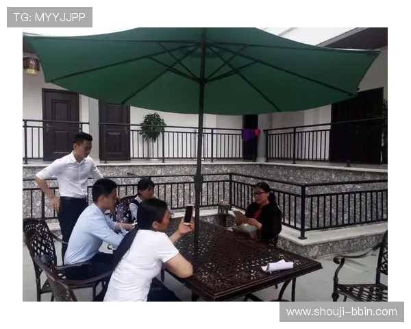 用户评价与反馈：BBIN旗舰厅客户端的优缺点全面分析与改进建议